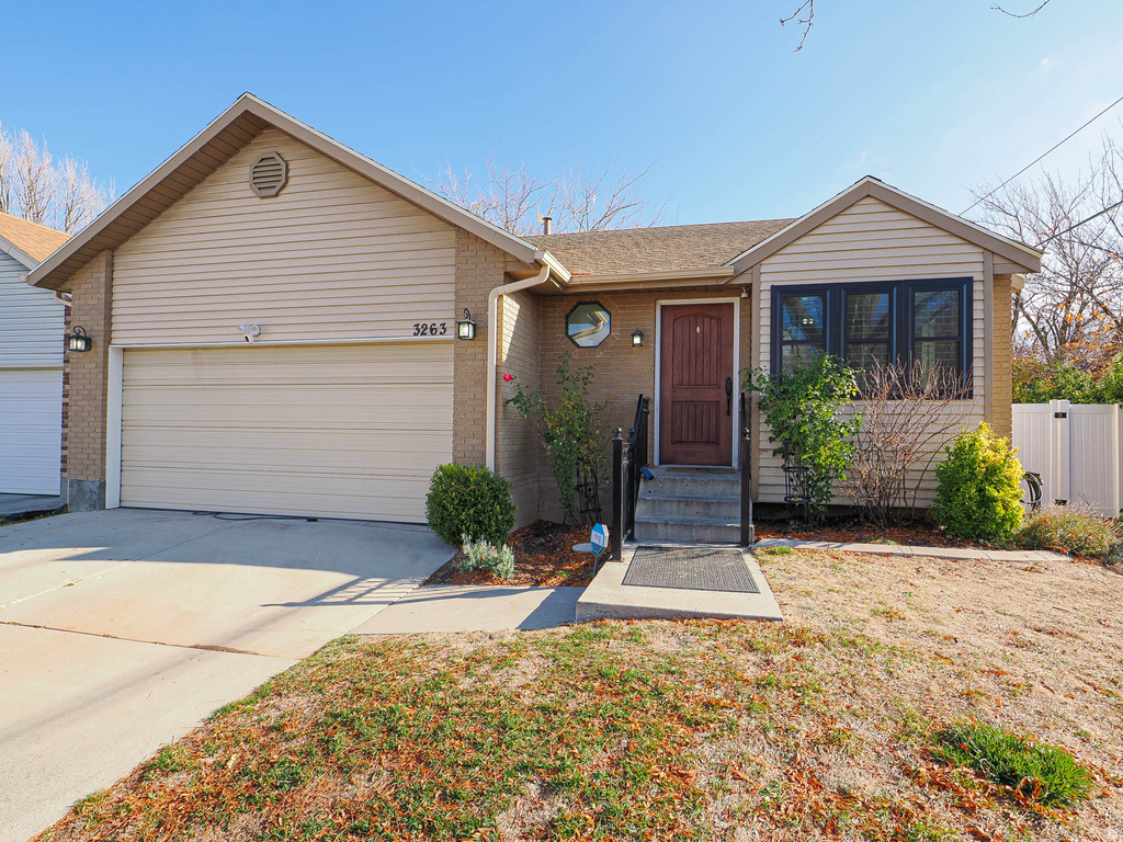 3263 S Imperial Park Ln