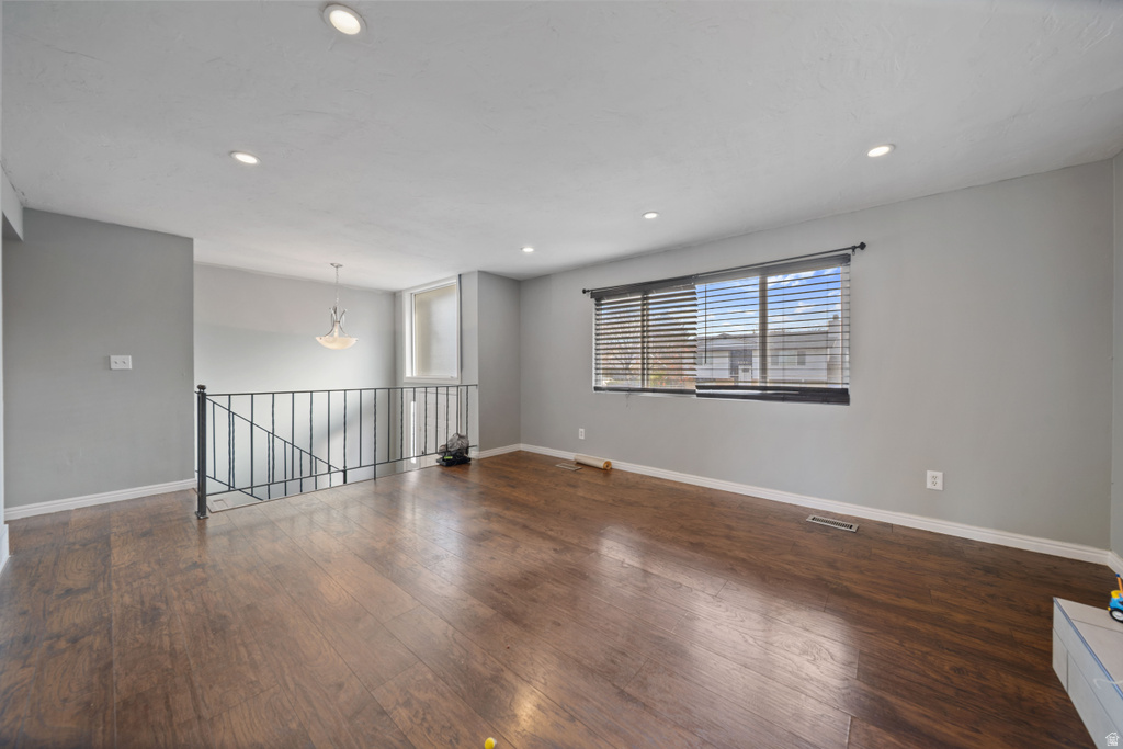 5232 W WOODLEDGE AVE West Valley City, UT 84120