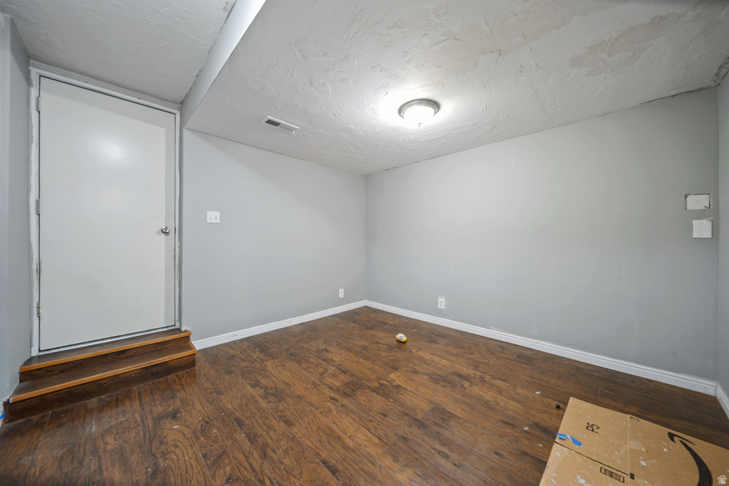 5232 W WOODLEDGE AVE West Valley City, UT 84120