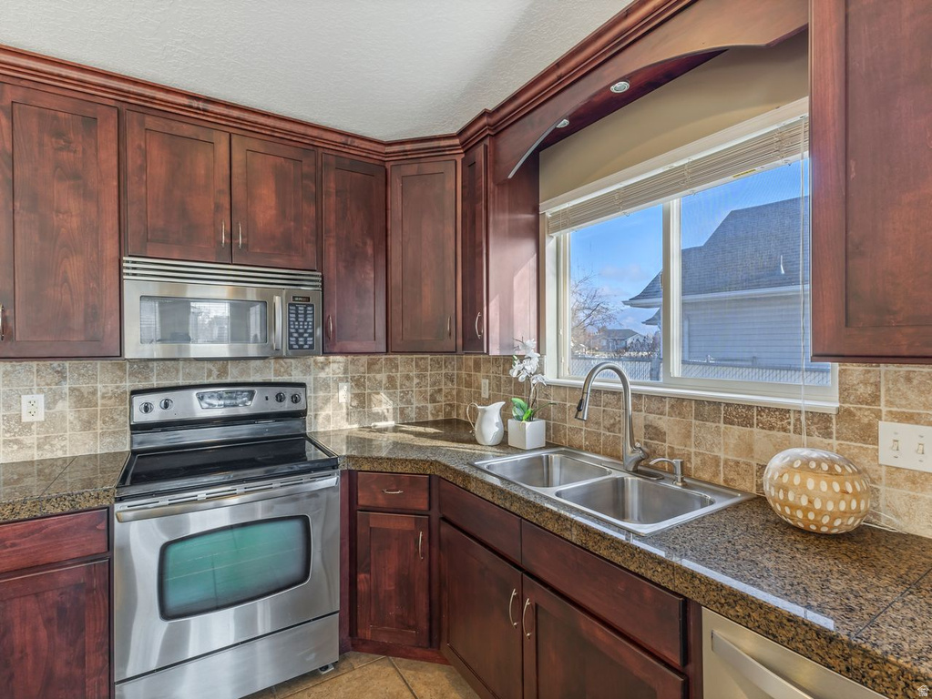 1015 W 350 S Layton, UT 84041