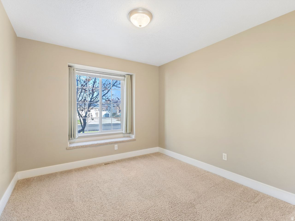 1015 W 350 S Layton, UT 84041