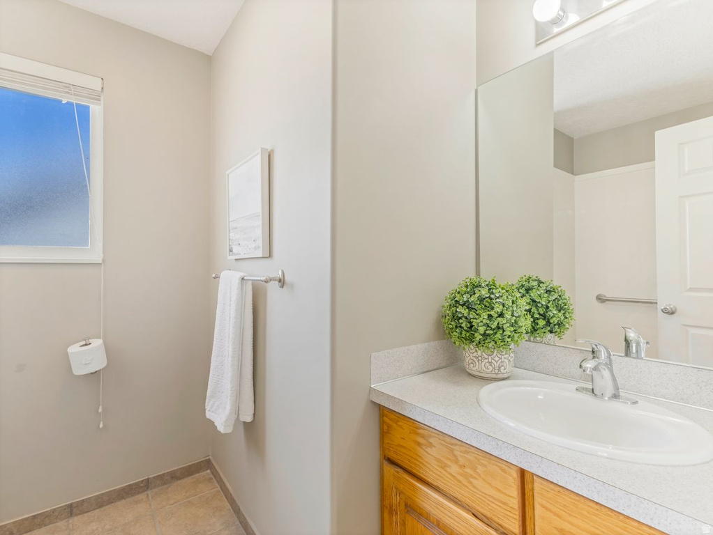 1015 W 350 S Layton, UT 84041