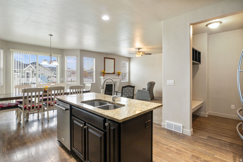 673 W DEEPDALE CT Stansbury Park, UT 84074