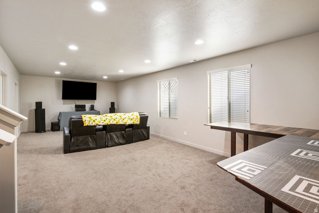 673 W DEEPDALE CT Stansbury Park, UT 84074