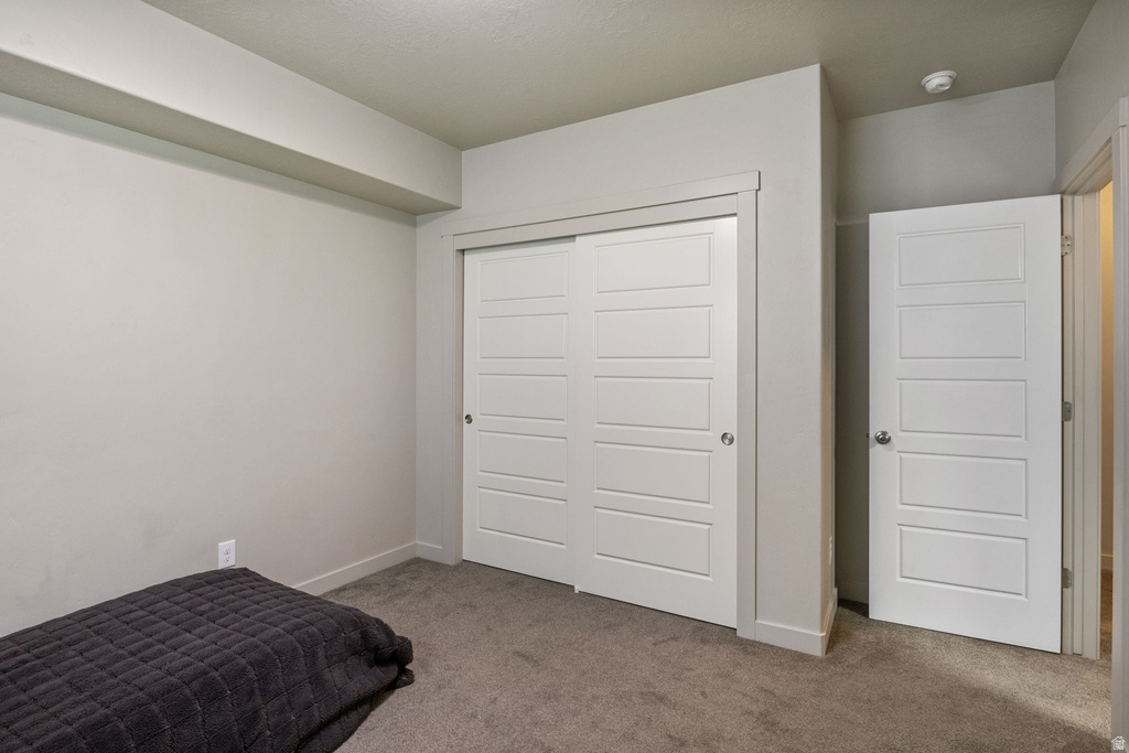 673 W DEEPDALE CT Stansbury Park, UT 84074