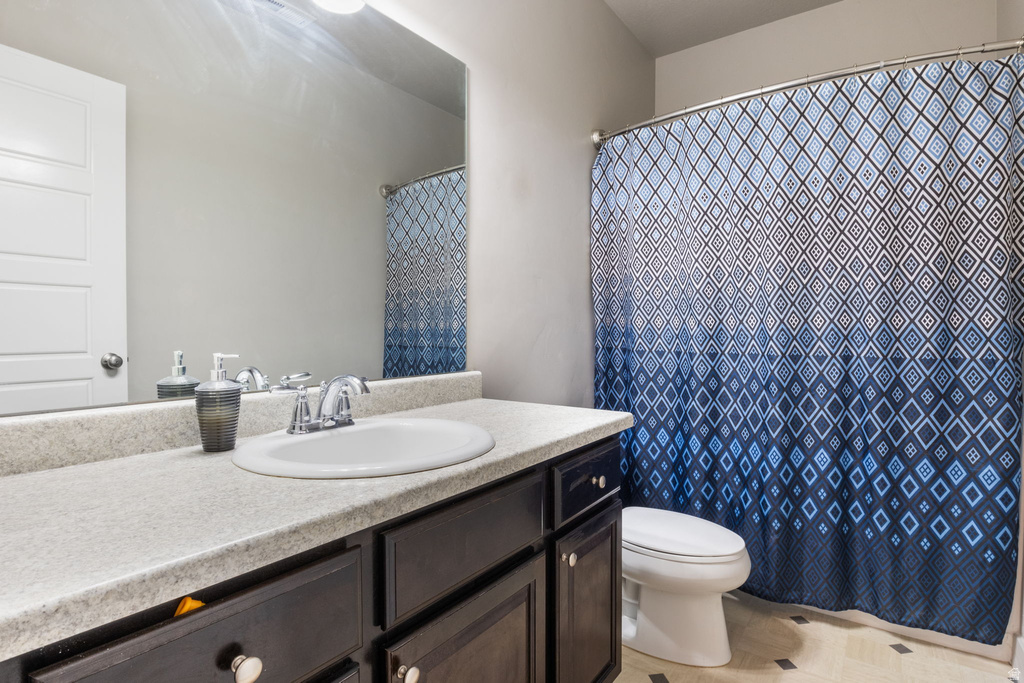 673 W DEEPDALE CT Stansbury Park, UT 84074