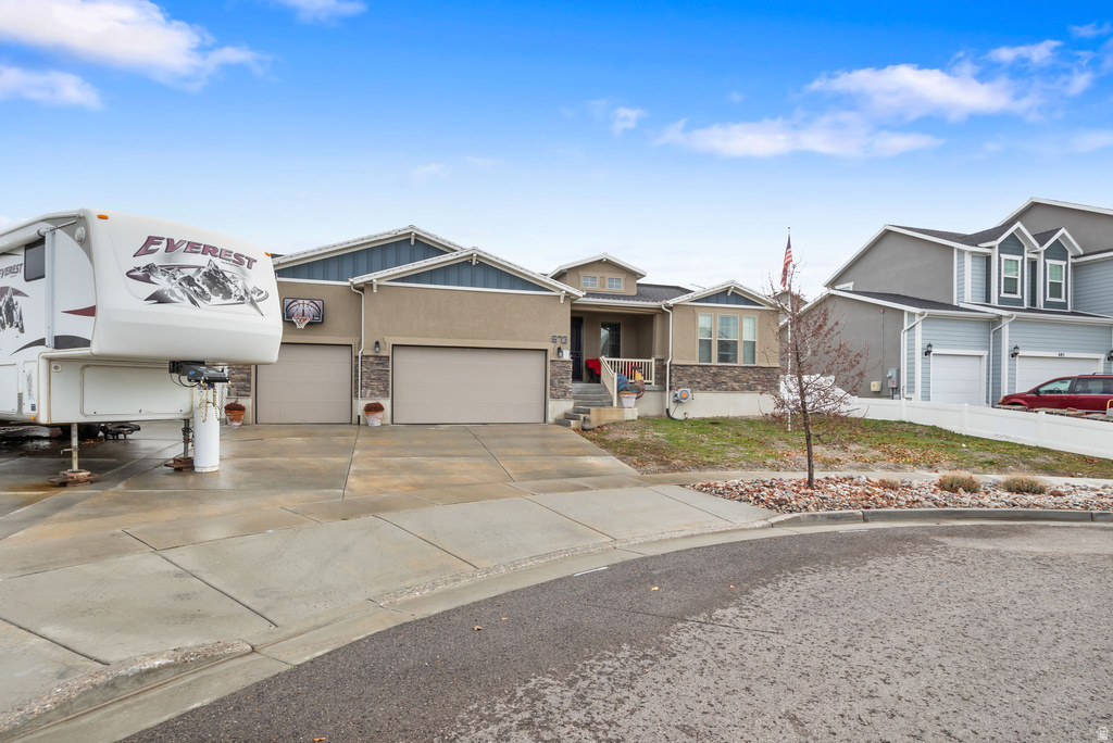 673 W DEEPDALE CT Stansbury Park, UT 84074