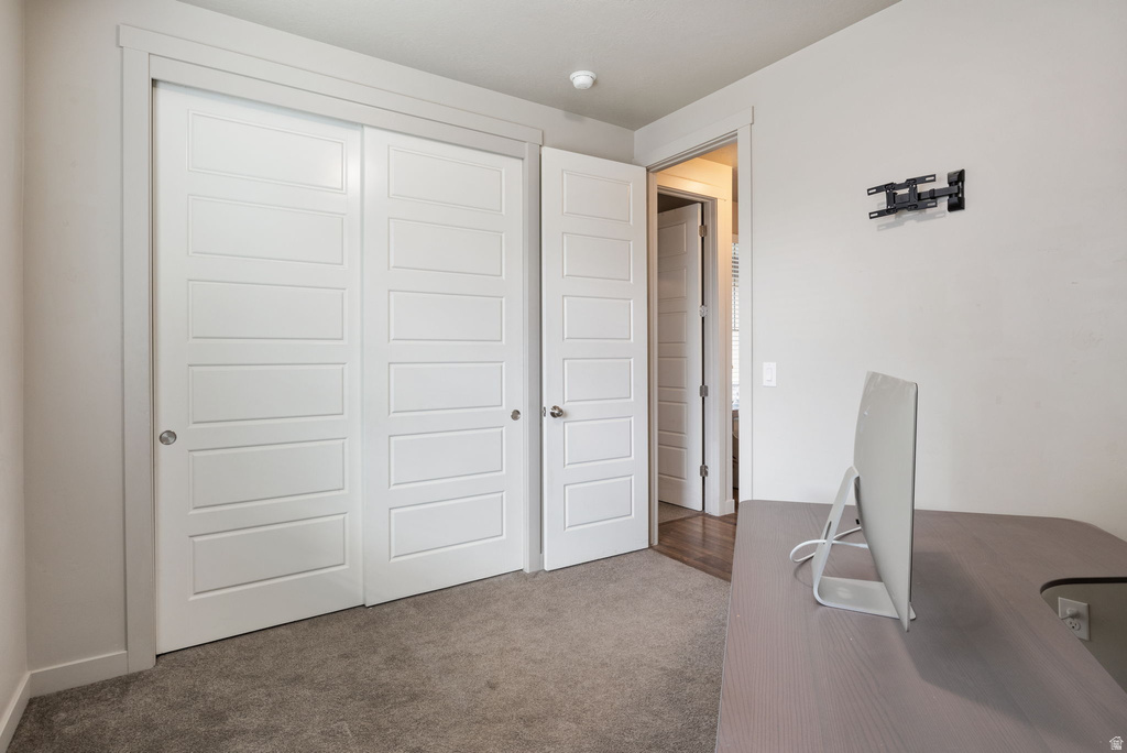 673 W DEEPDALE CT Stansbury Park, UT 84074