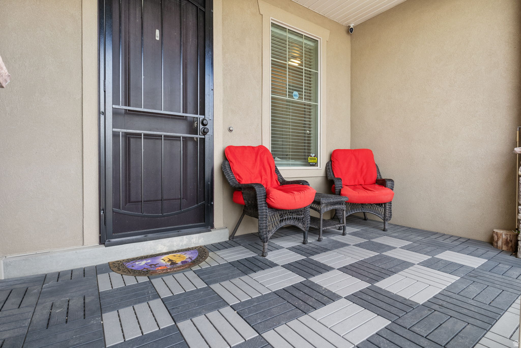 673 W DEEPDALE CT Stansbury Park, UT 84074