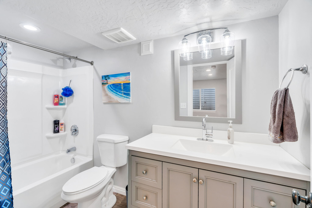 7845 N SANTA CLARA DR Eagle Mountain, UT 84005