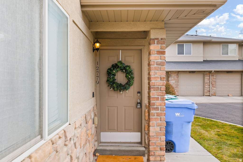 12779 S SNOW FLOWER CT Riverton, UT 84096