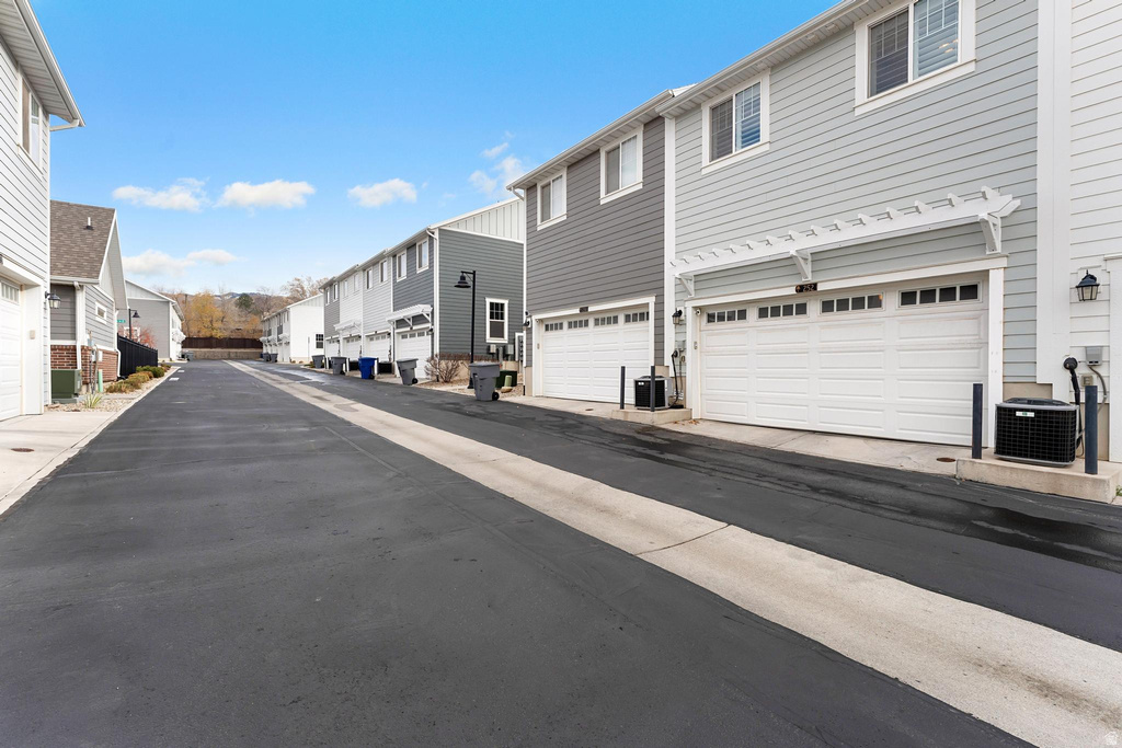 252 E KIRSTEN LN North Salt Lake, UT 84054