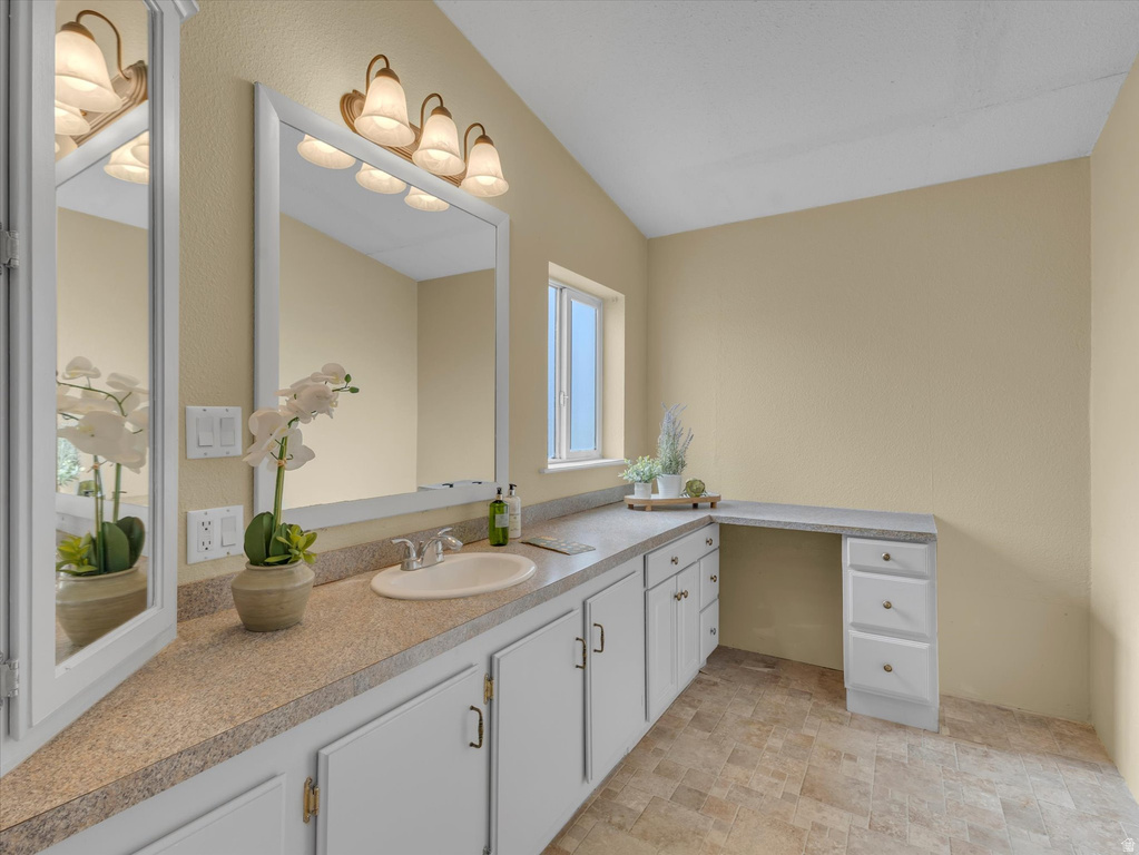 5173 S 2825 W Roy, UT 84067