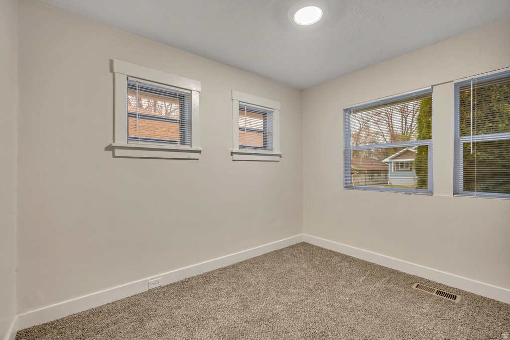 635 KERSHAW ST Ogden, UT 84403