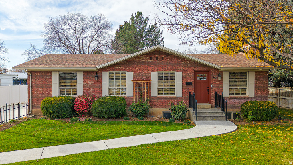 346 S NEBO DR Spanish Fork, UT 84660