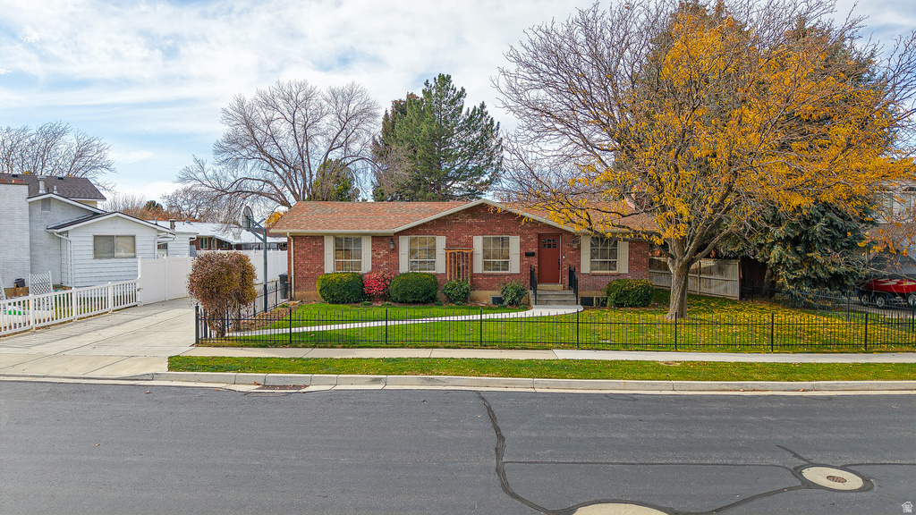 346 S NEBO DR Spanish Fork, UT 84660