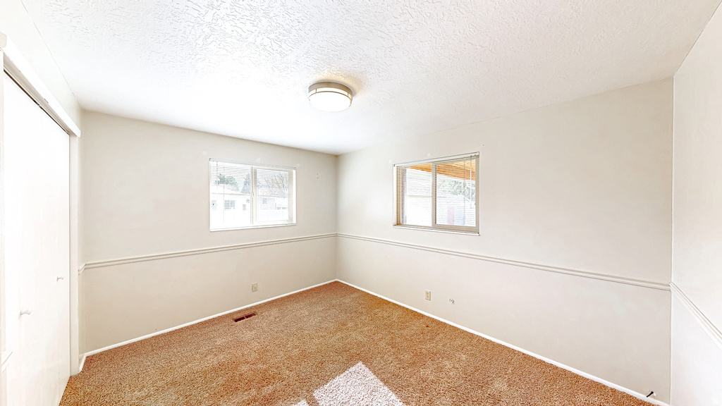 346 S NEBO DR Spanish Fork, UT 84660