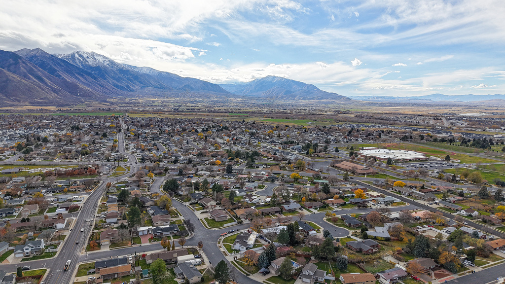 346 S NEBO DR Spanish Fork, UT 84660