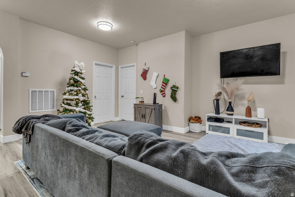 6301 W PASSENGER LN #2 West Jordan, UT 84081