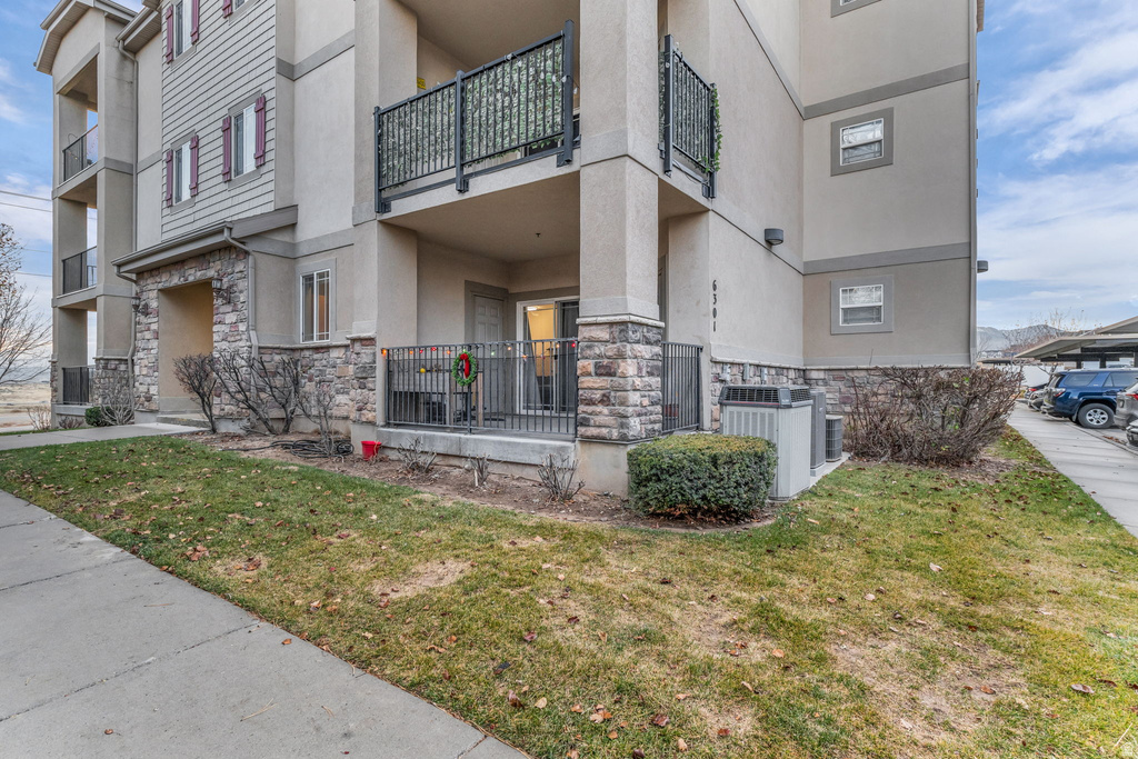 6301 W PASSENGER LN #2 West Jordan, UT 84081