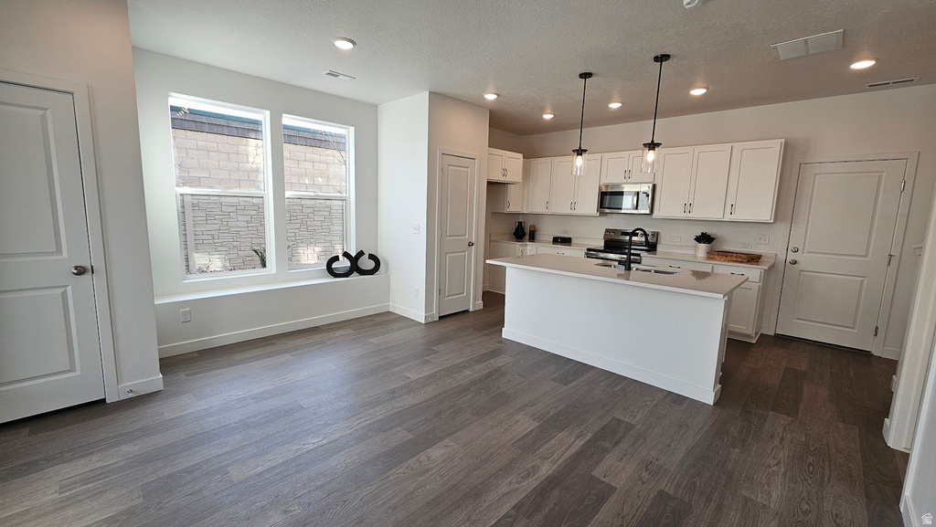 2895 S MALCOLM PL #8 West Valley City, UT 84128