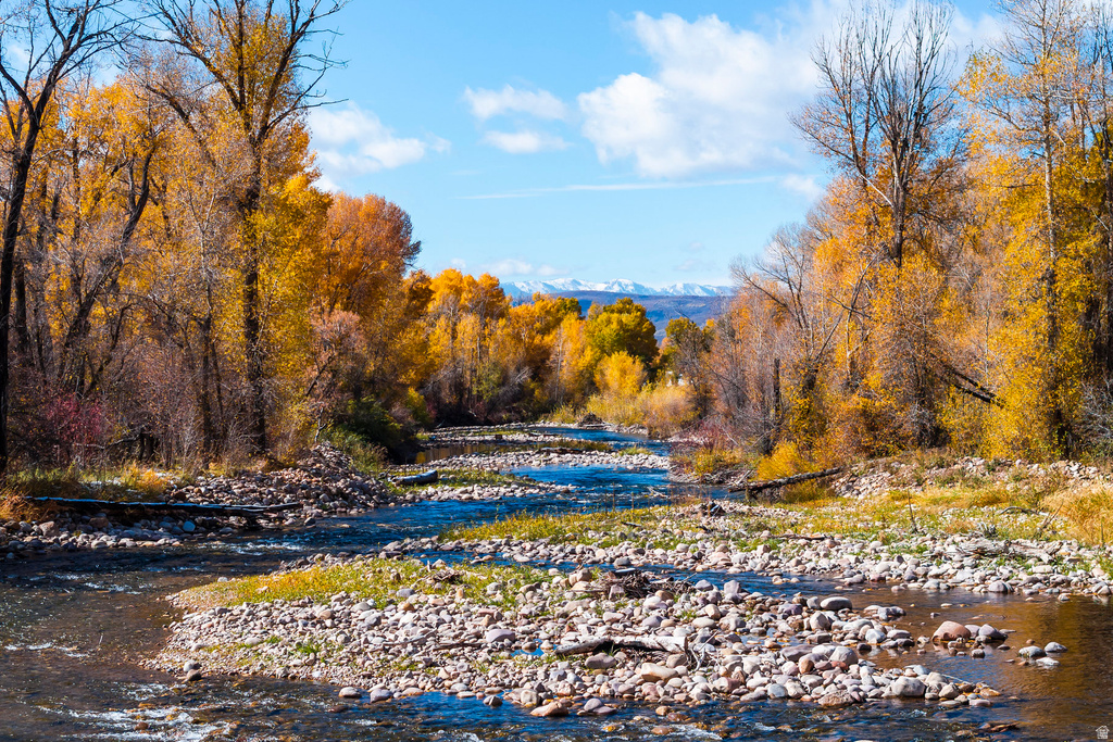 389 E BOULDERVILLE RD Oakley, UT 84055