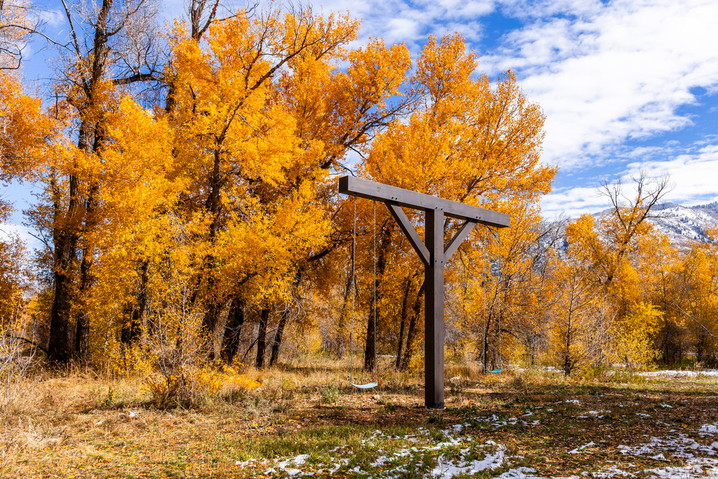 389 E BOULDERVILLE RD Oakley, UT 84055