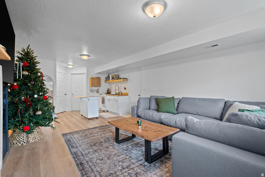 1249 W 1800 N Lehi, UT 84043