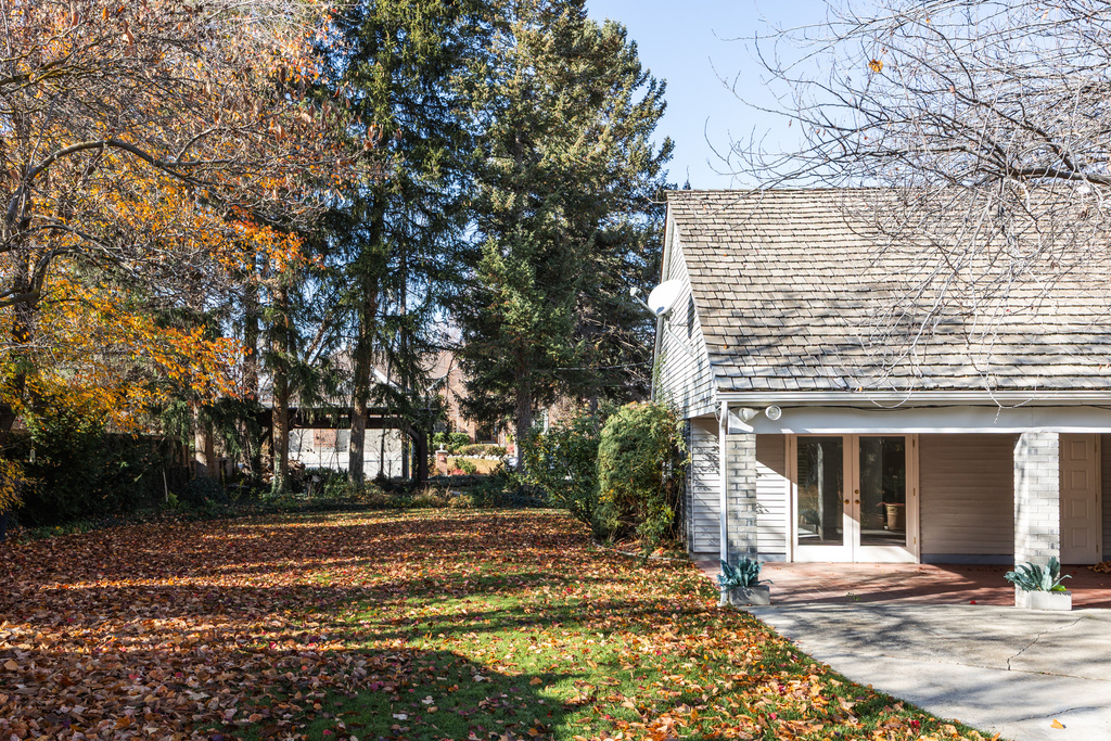 5089 S 2050 E Salt Lake City, UT 84117