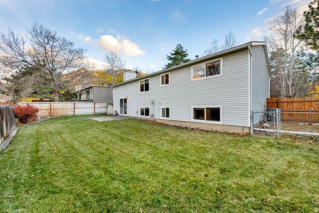 3217 E NUTREE DR Cottonwood Heights, UT 84121