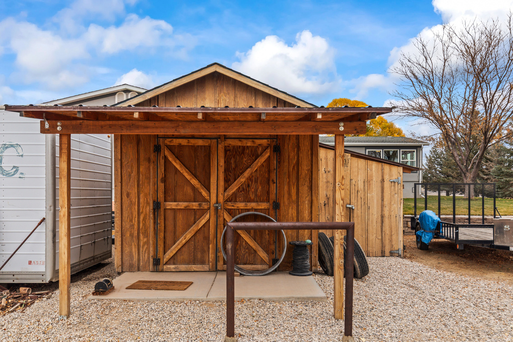 415 W 100 S Gunnison, UT 84634