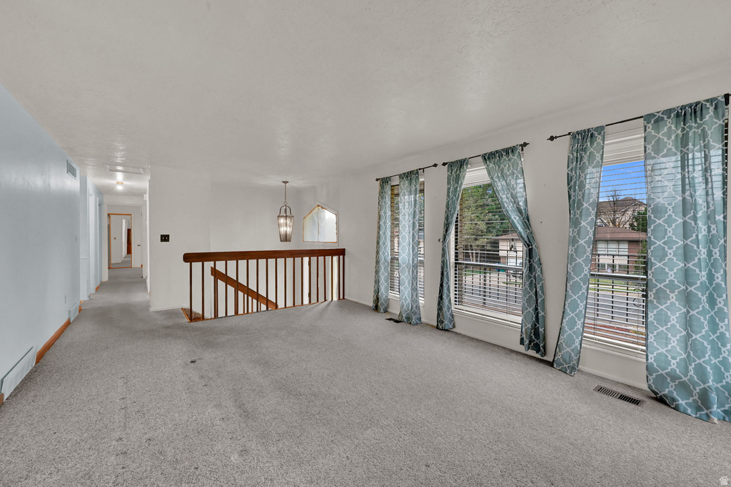 1663 NAVAJO DR Ogden, UT 84403