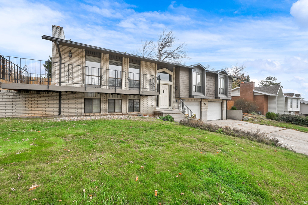 1663 NAVAJO DR Ogden, UT 84403