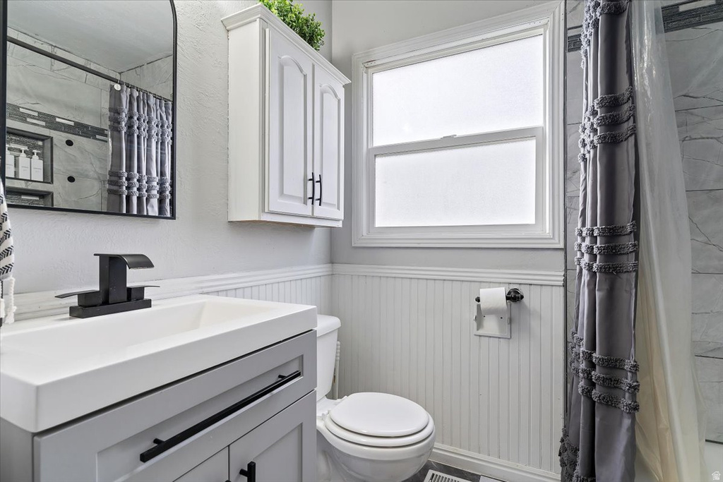 5243 S 2200 W Roy, UT 84067