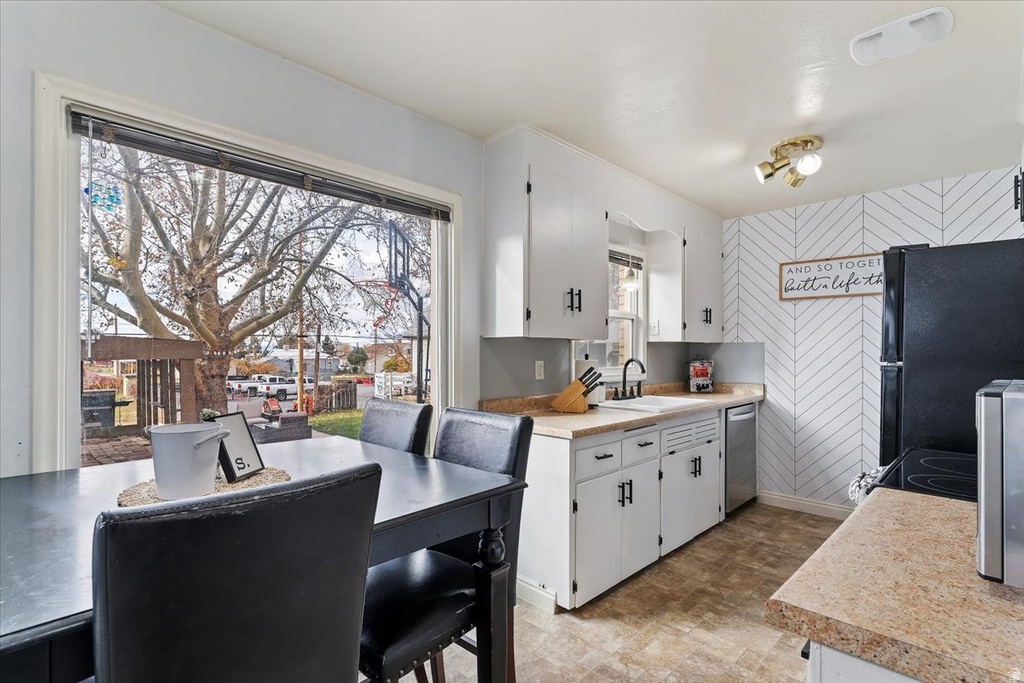 5243 S 2200 W Roy, UT 84067