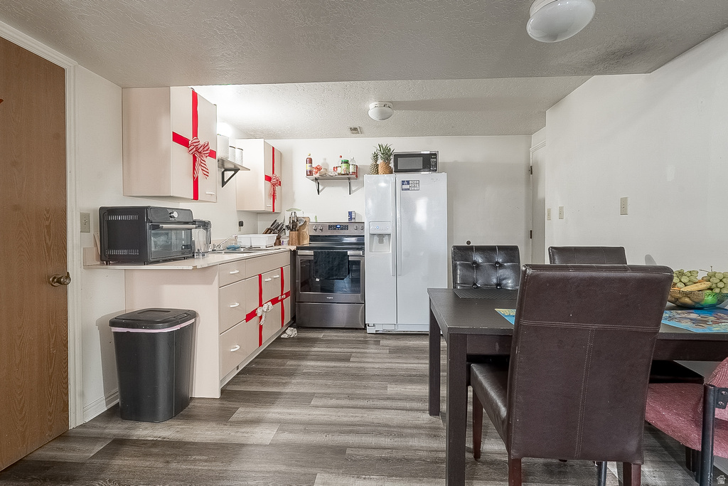 5254 W GROVEWOOD CIR West Valley City, UT 84120