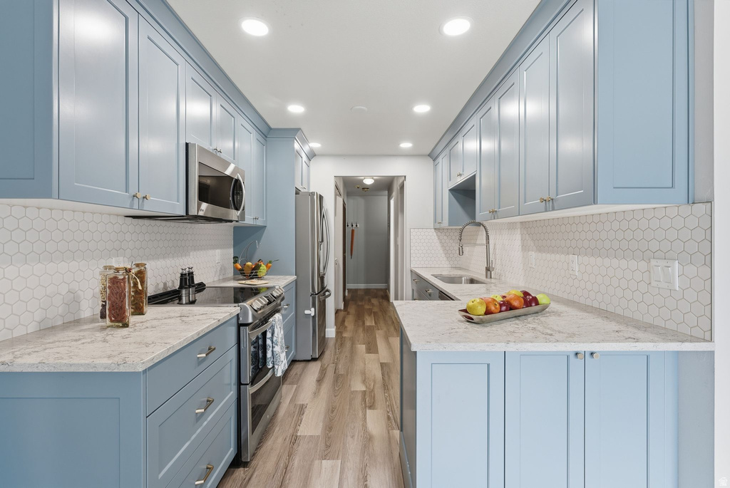 22 CREEKSIDE LN Centerville, UT 84014