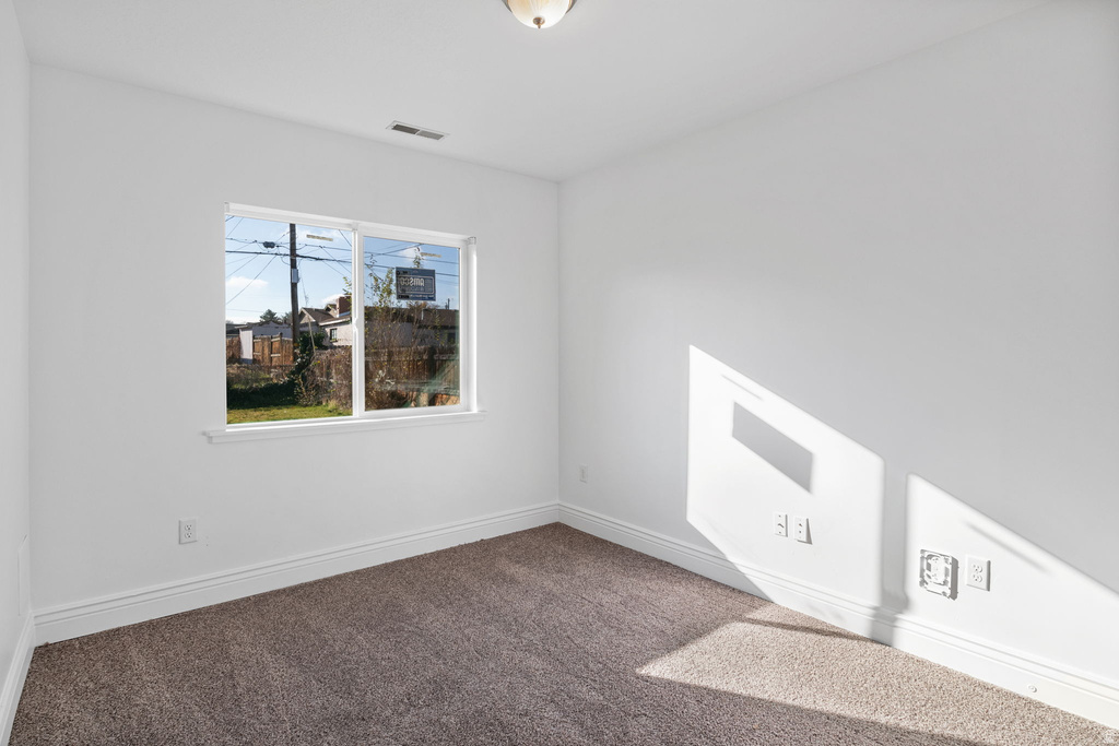 4551 W 4925 S Kearns, UT 84118