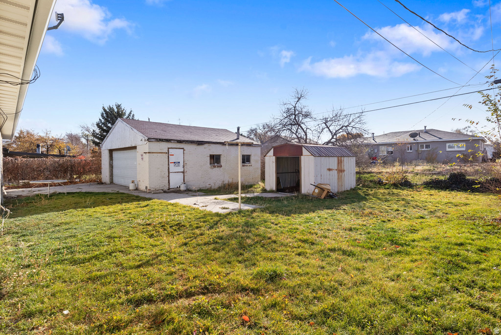 4551 W 4925 S Kearns, UT 84118