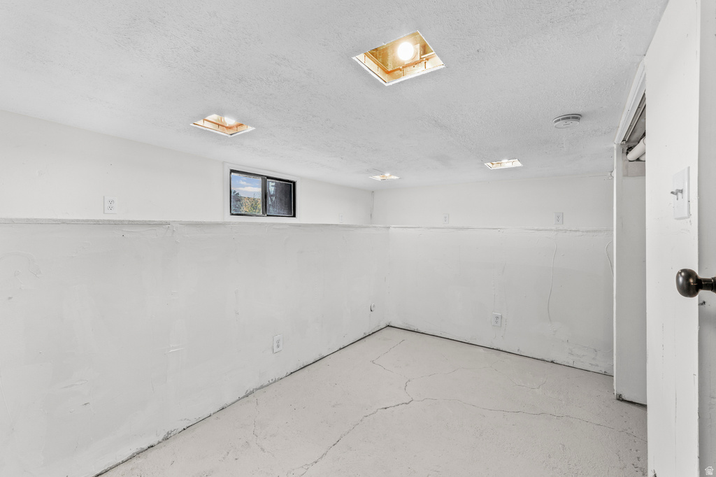 709 W 400 N Salt Lake City, UT 84116