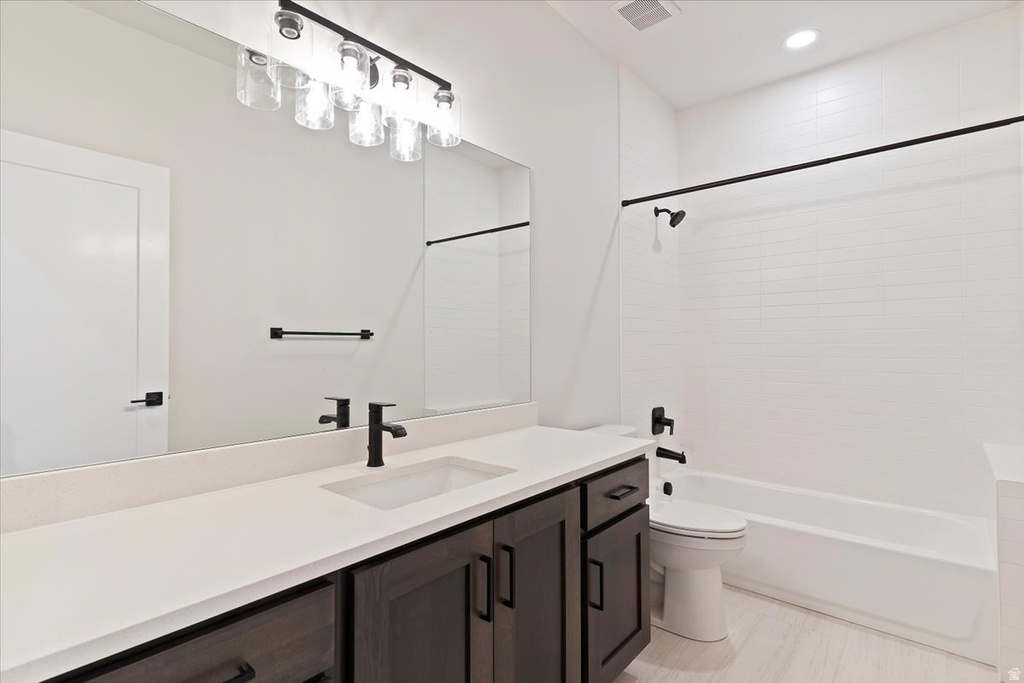 1582 E MADDIES CV #19 Ogden, UT 84404