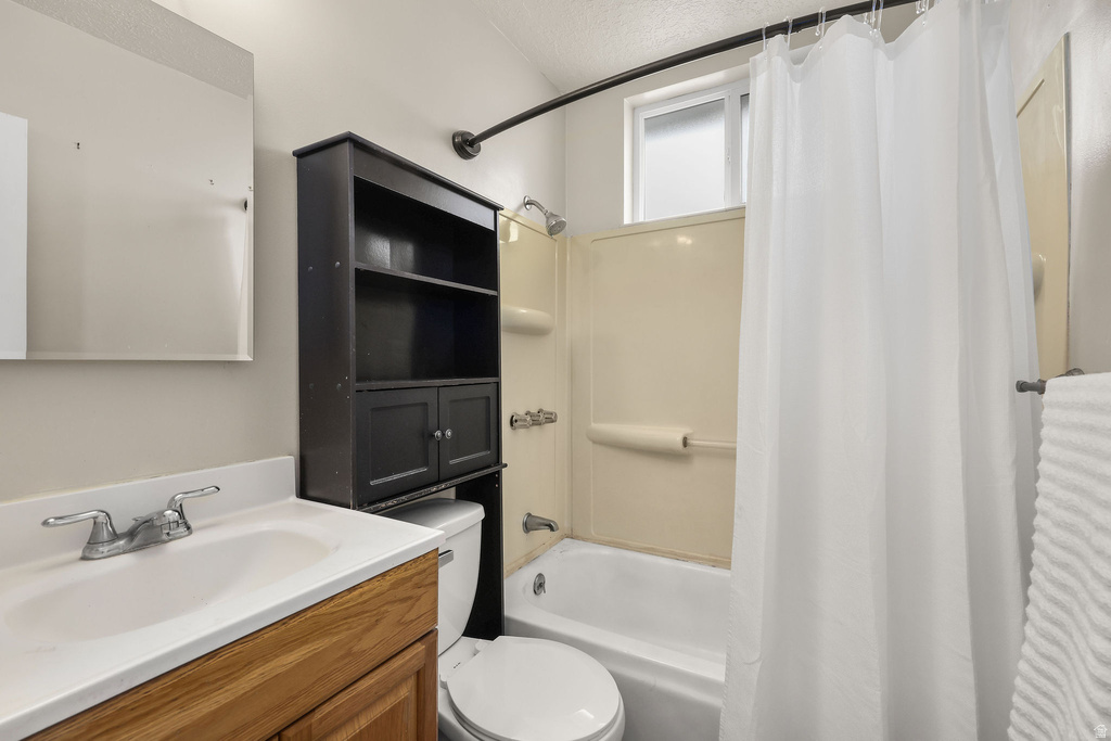 3830 S ORAM CIR South Ogden, UT 84403