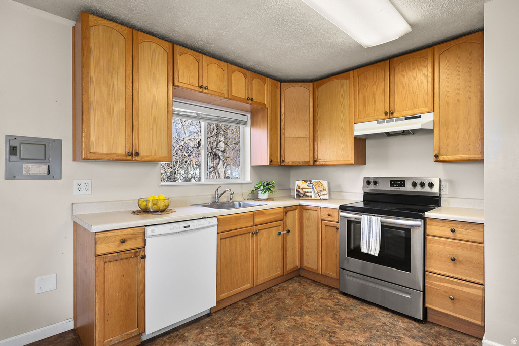 3830 S ORAM CIR South Ogden, UT 84403