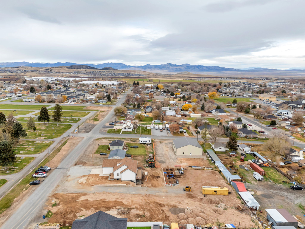 155 E 300 S Santaquin, UT 84655