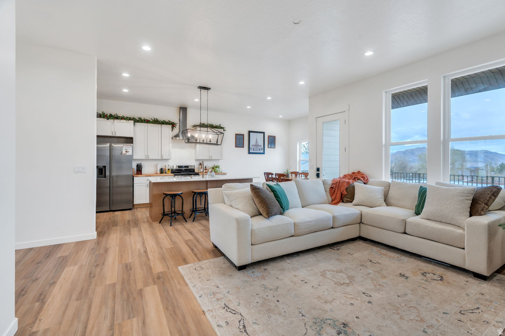 155 E 300 S Santaquin, UT 84655