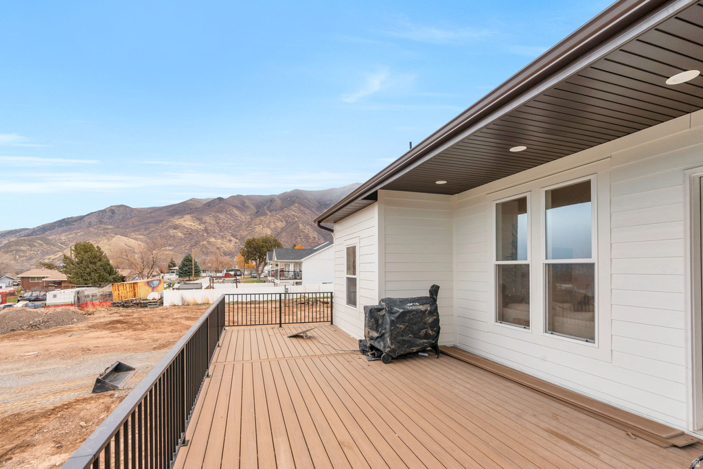 155 E 300 S Santaquin, UT 84655