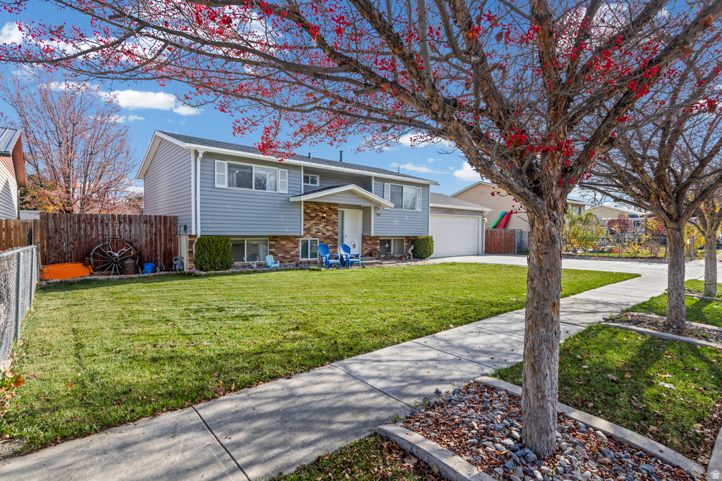 7647 S 2500 W West Jordan, UT 84084