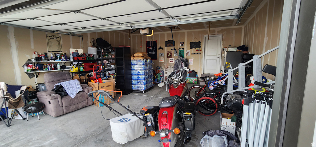 243 W COWDERY DR Grantsville, UT 84029