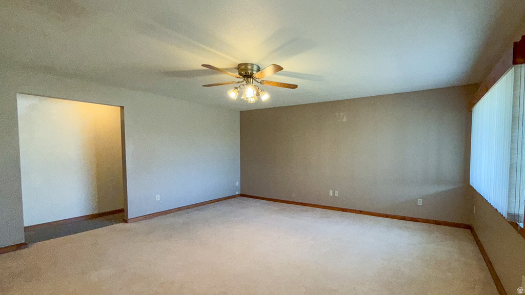 418 S 100 E Wellington, UT 84542