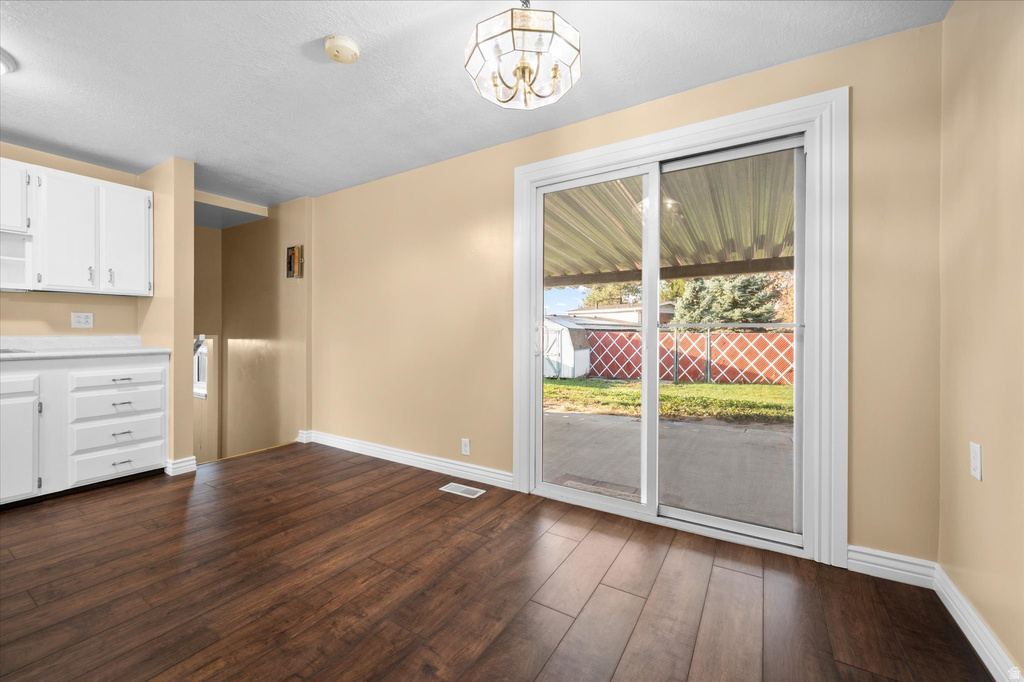 975 N GARNET ST Layton, UT 84041